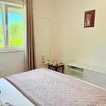 Apartment Elza *