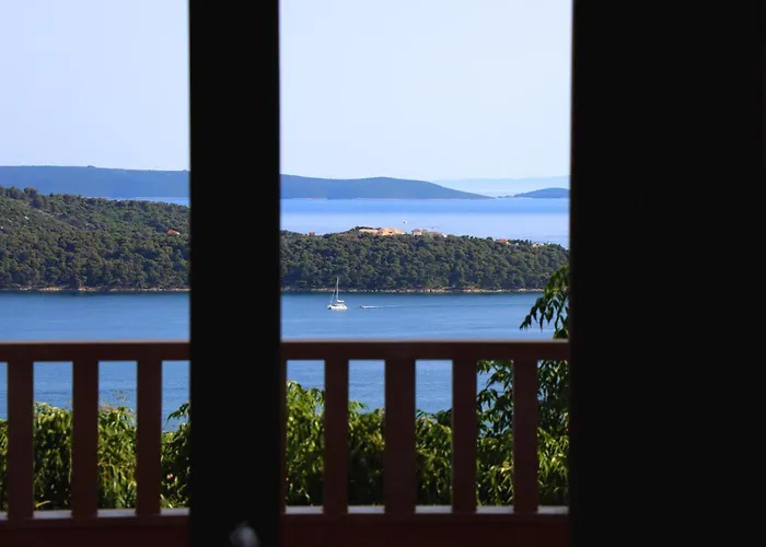 Апартаменти Elza *