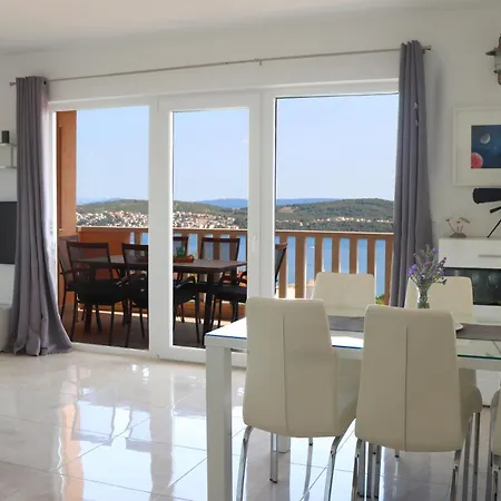 Apartment Elza *