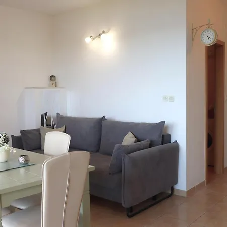 Elza Apartment