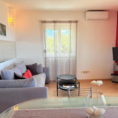 Elza Apartment