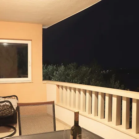 Apartment Elza
